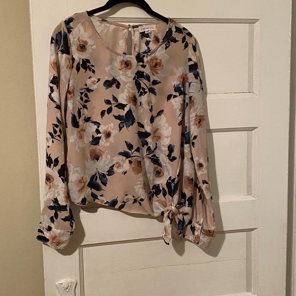 Floral top